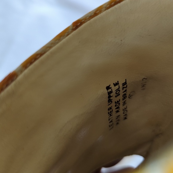 Yellow crocodile heels and appeals - Picture 6 of 6